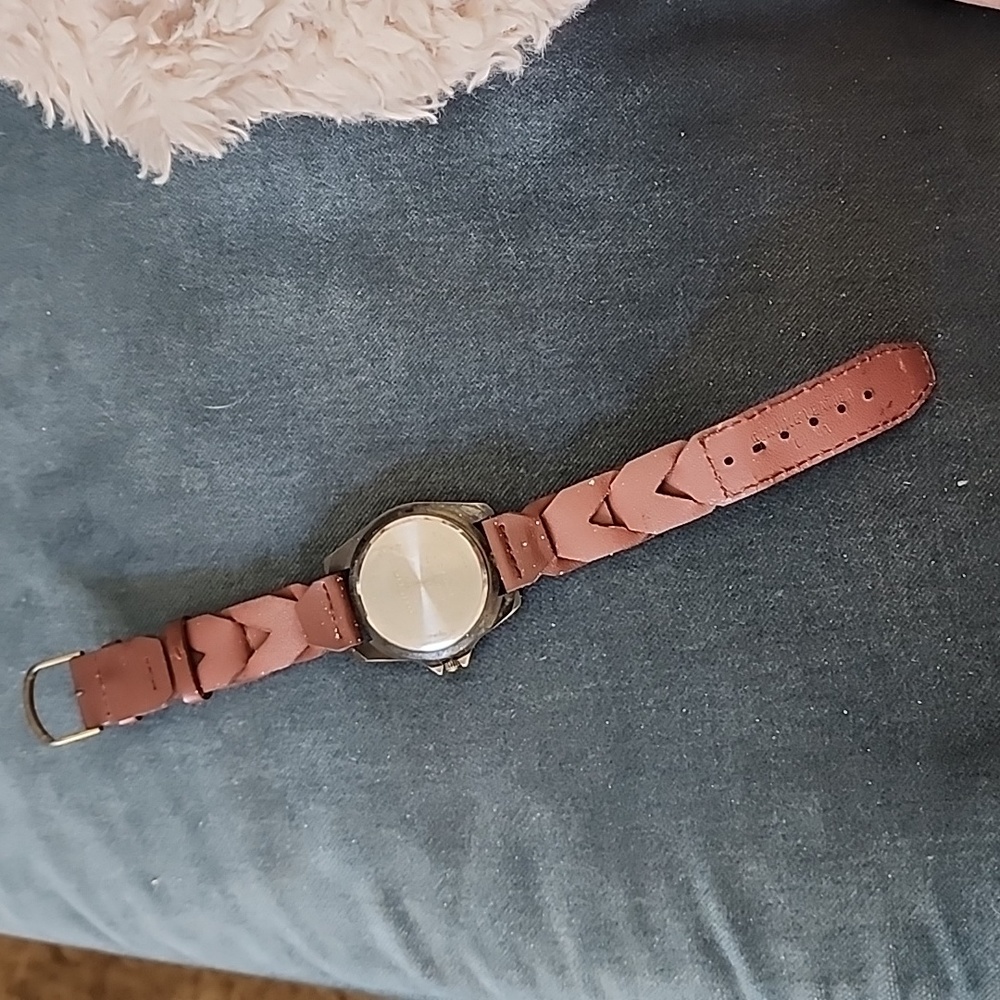 Vintage MILAN Repoussé Streamliner Train Railroad Watch - Picture 4 of 5
